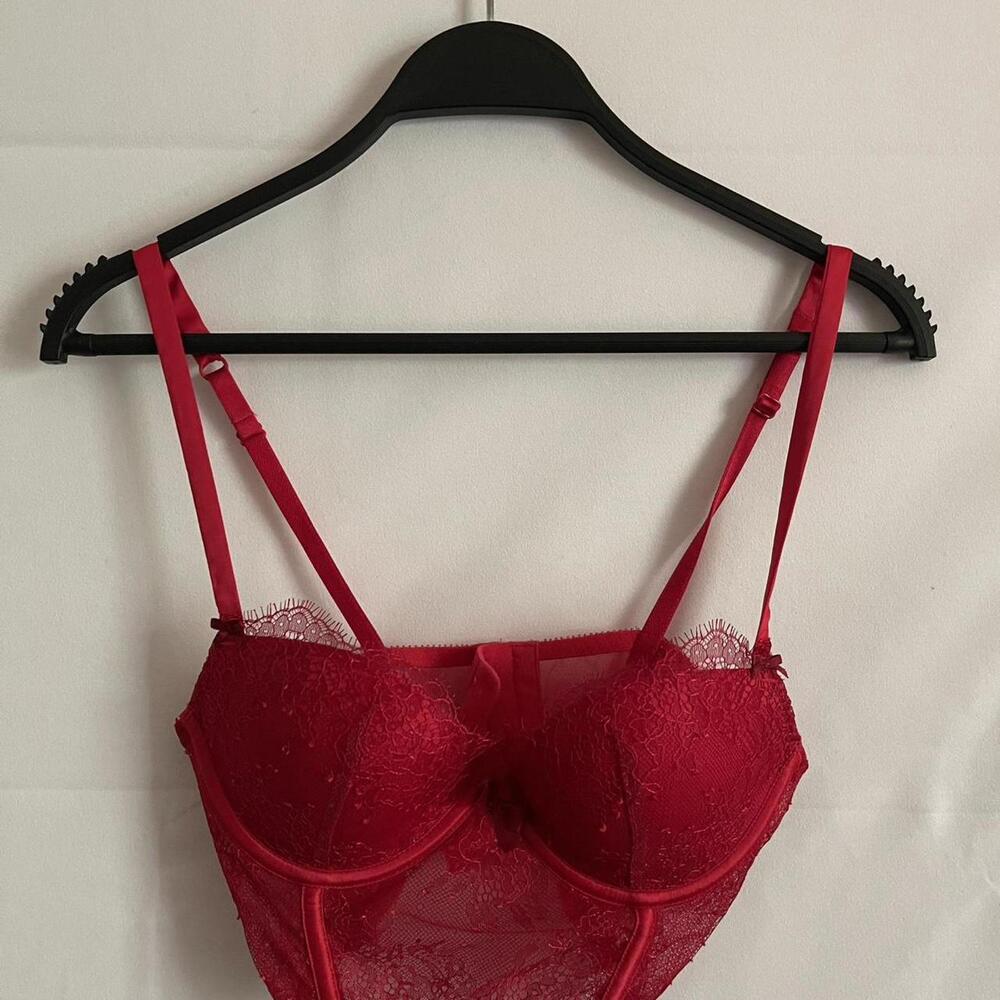 Victoria’s Secret Very Sexy Red Lace Bustier – Size 34B